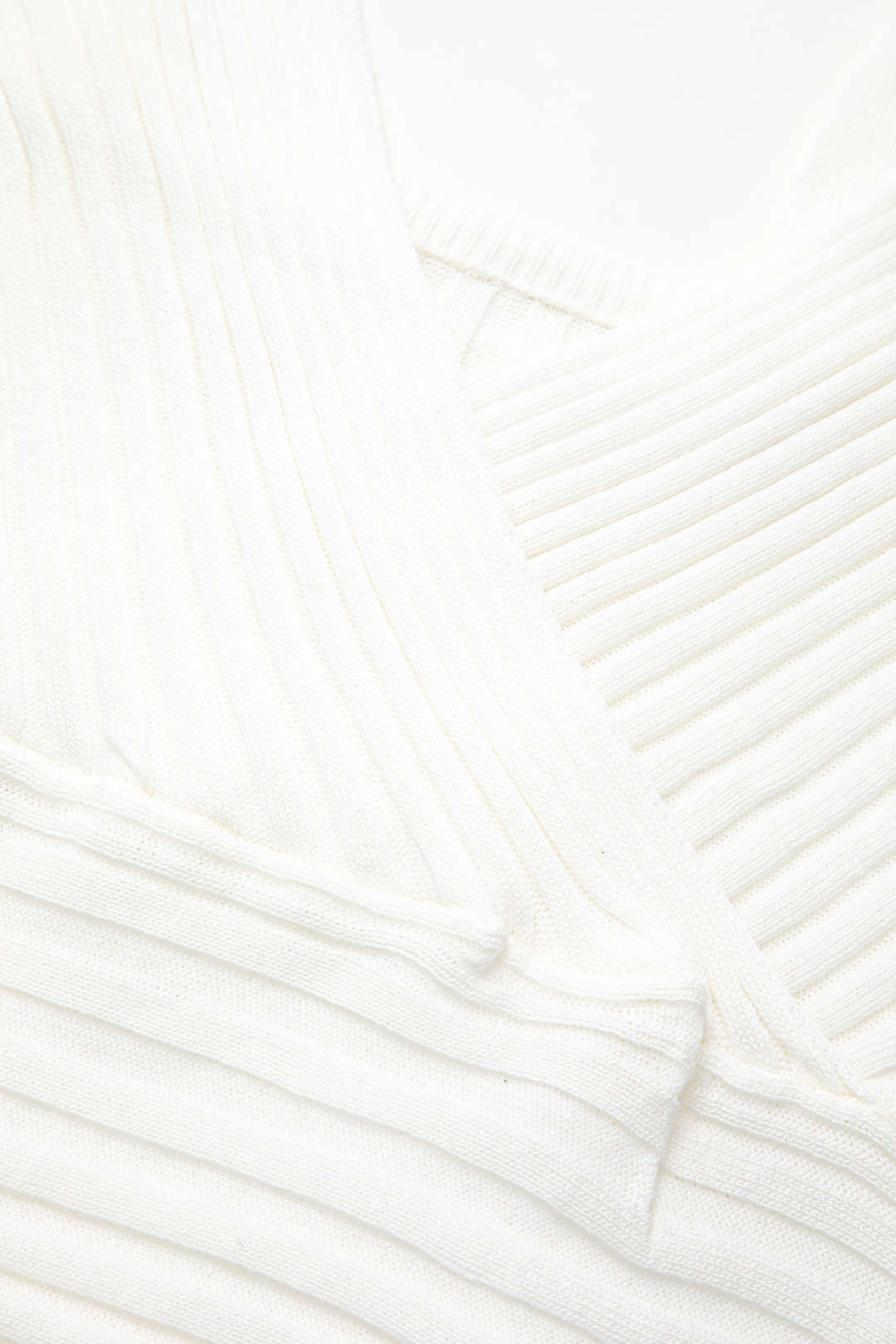 Reveré™ | Top Court À Encolure Croisée Côtelé